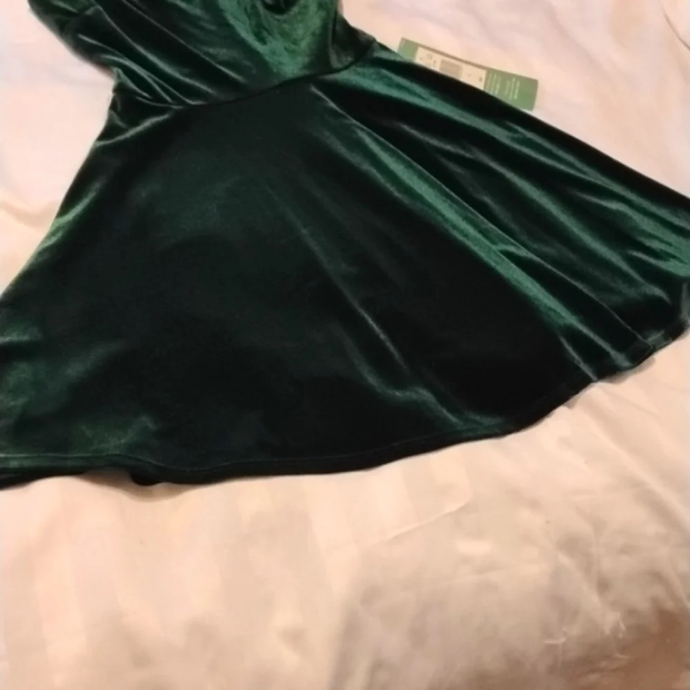 B Smart Junior Elegant Hunter Green Velvet Dress, Size: 3, NWT